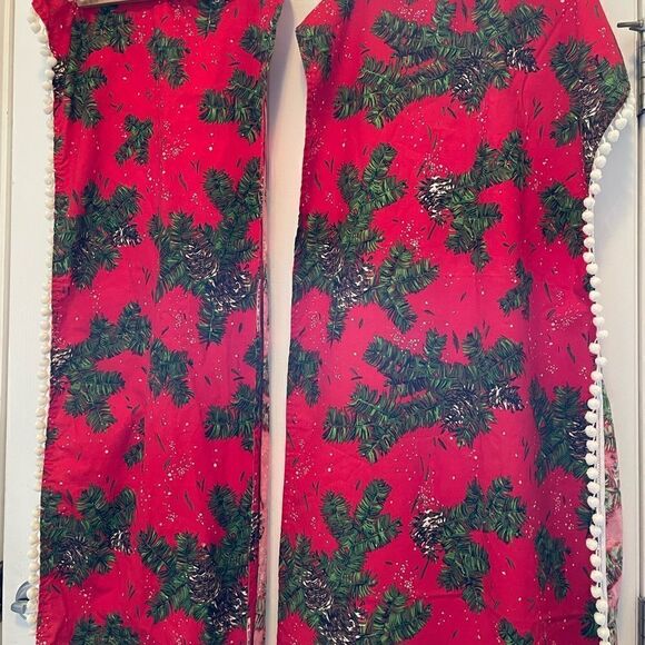 Two Christmas Pom runners Indian Head Fabric - Picture 3 of 13